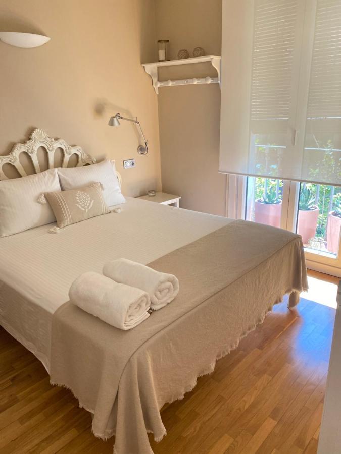 Petit Rossello Apartment Barcelona Exterior foto