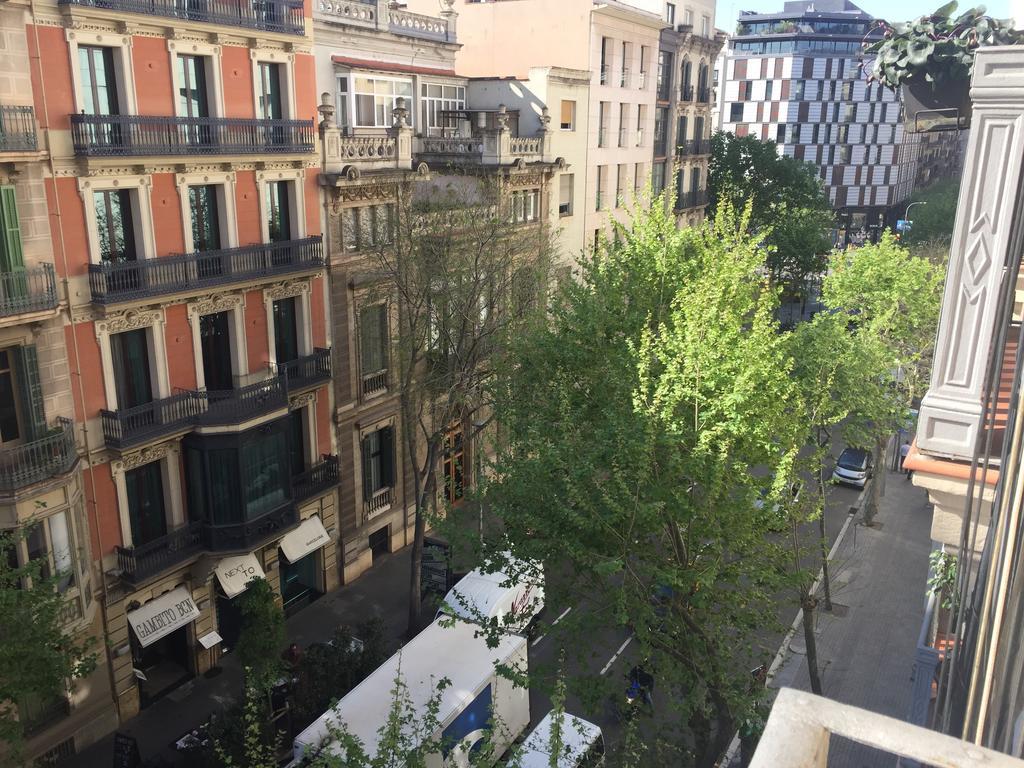 Petit Rossello Apartment Barcelona Exterior foto